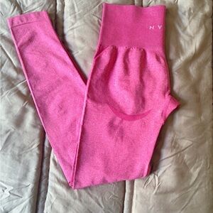 NVGTN Bubble Gum Pink Leggings